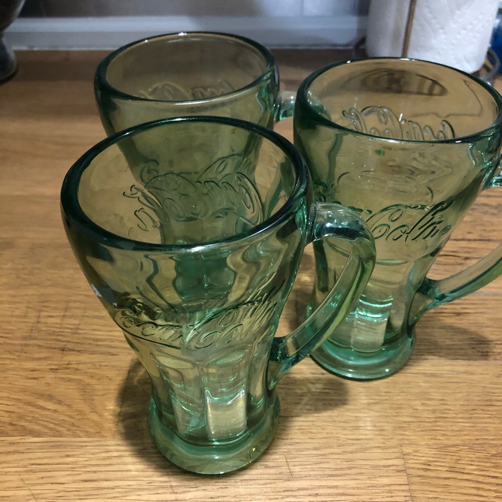Cocoa Cola Green Glass Mugs